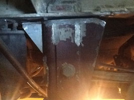 ремонт алюьінієвого полуприцепу відірваний стакан полуосі